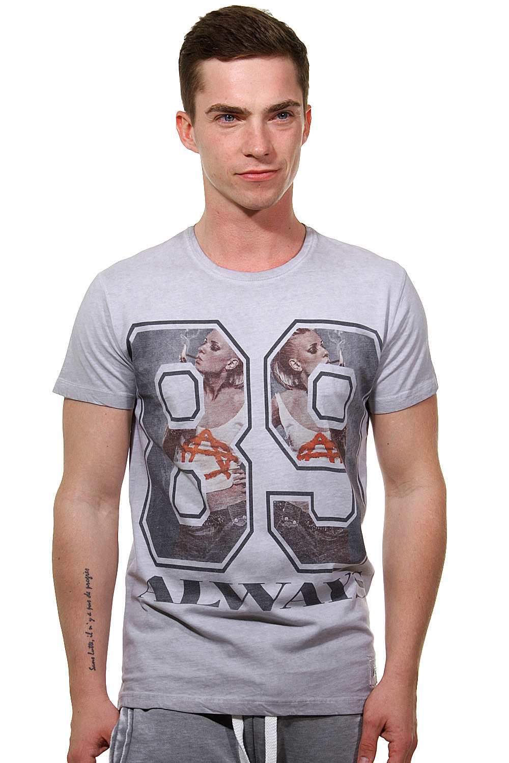 R-NEAL t-shirt r-neck slim fit at oboy.com
