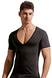 GAUVINE V shirt at oboy.com