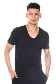 FIYASKO T-shirt at oboy.com